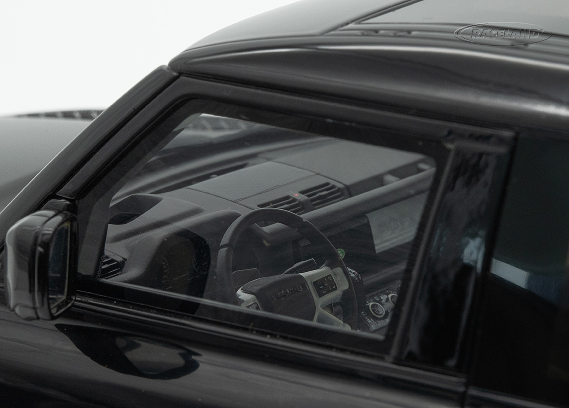 Land Rover Defender 90 P400 X-Dynamic HSE 2021 - black