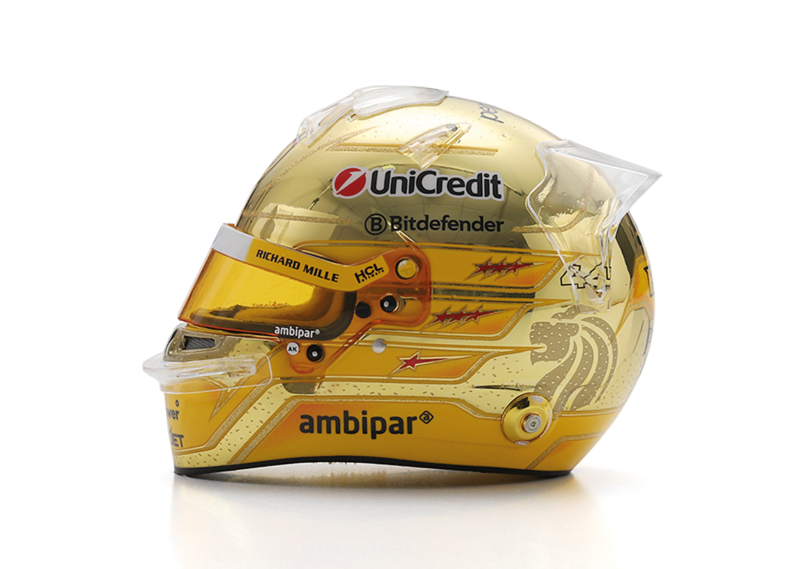 Helmet Scuderia Ferrari F1 Singapore GP 2025