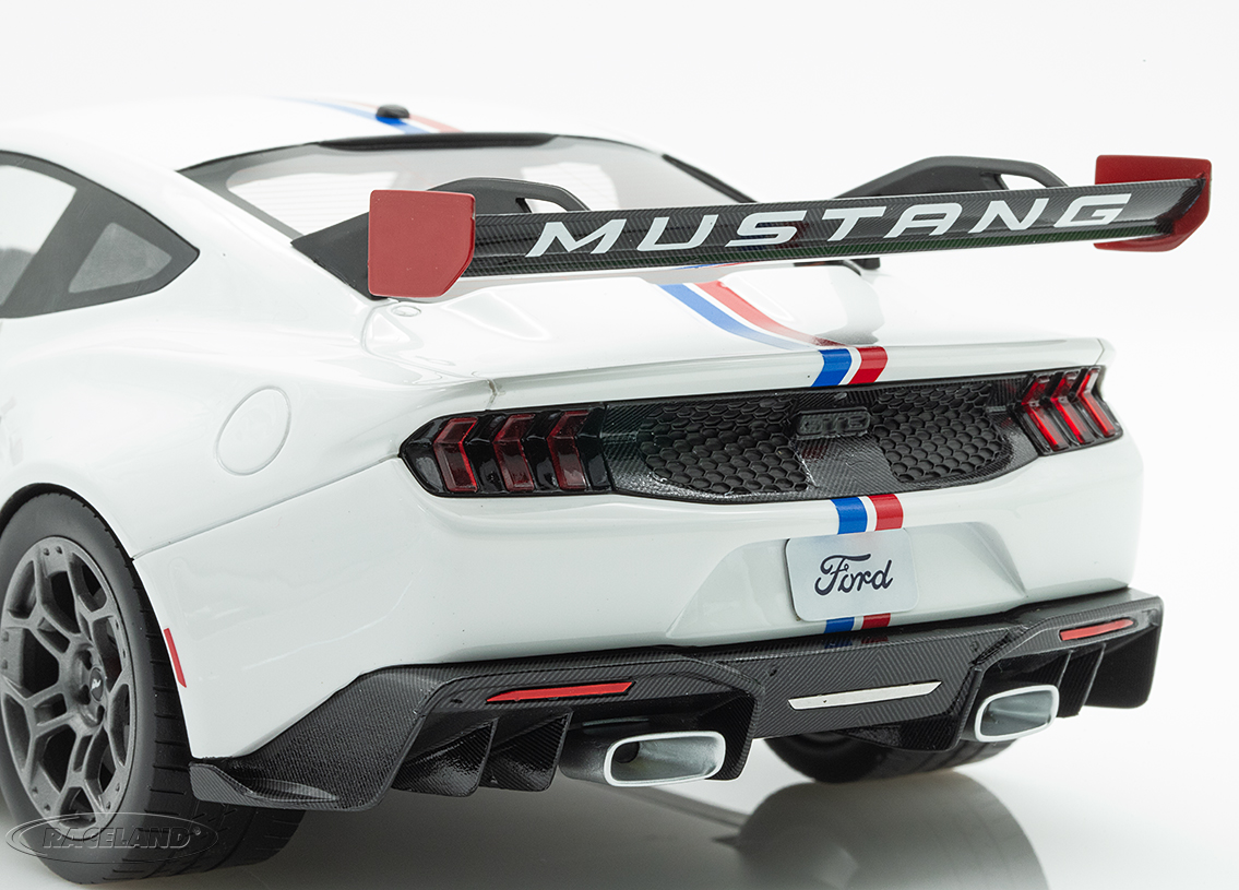 Ford Mustang GTD Spirit Of America 2025 - white