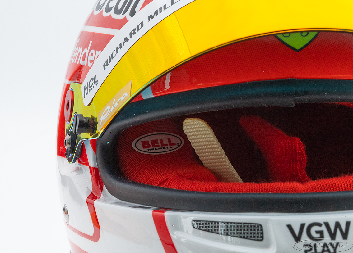 Helmet Team Scuderia Ferrari HP F1 2025