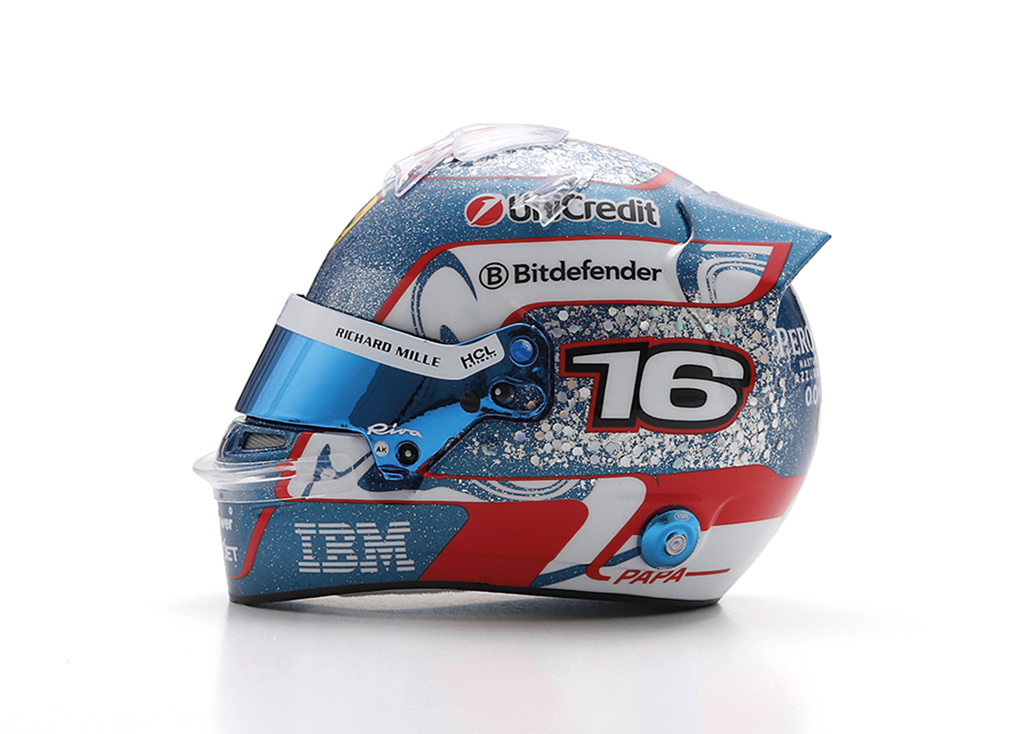 Helmet Scuderia Ferrari F1 Singapore GP 2025