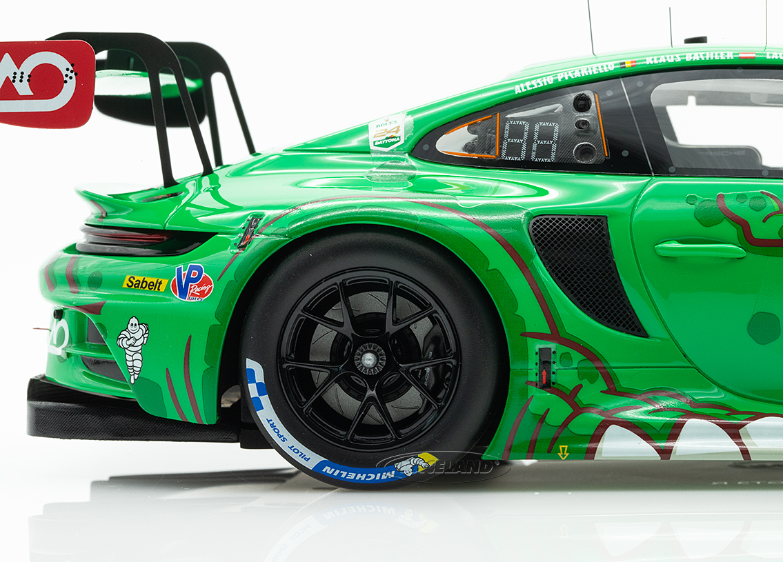 Porsche 911 GT3 R AO Racing Rexy 23° Daytona 24H IMSA 2025