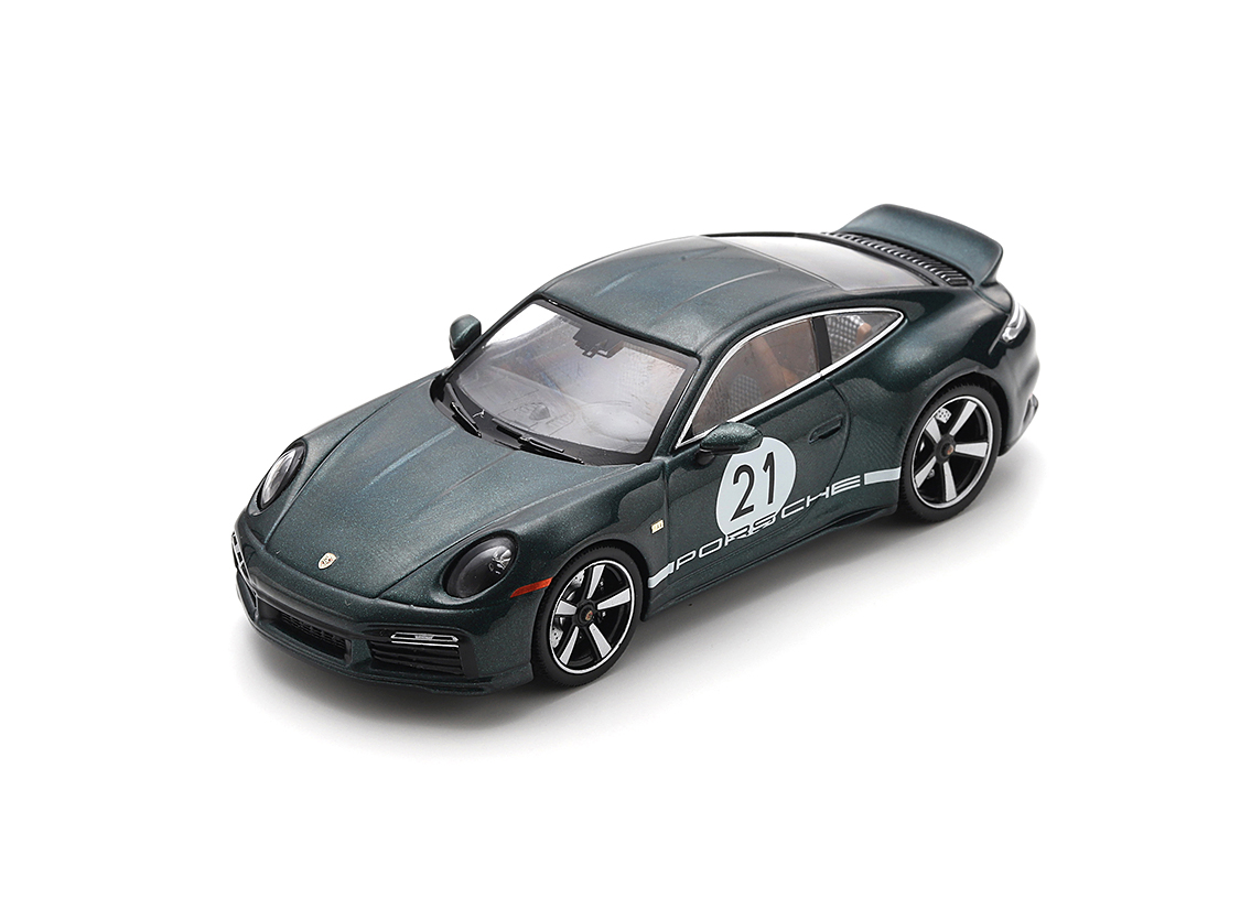Porsche 911 Sport Classic 2022 - Racing Green metallic with heritage package