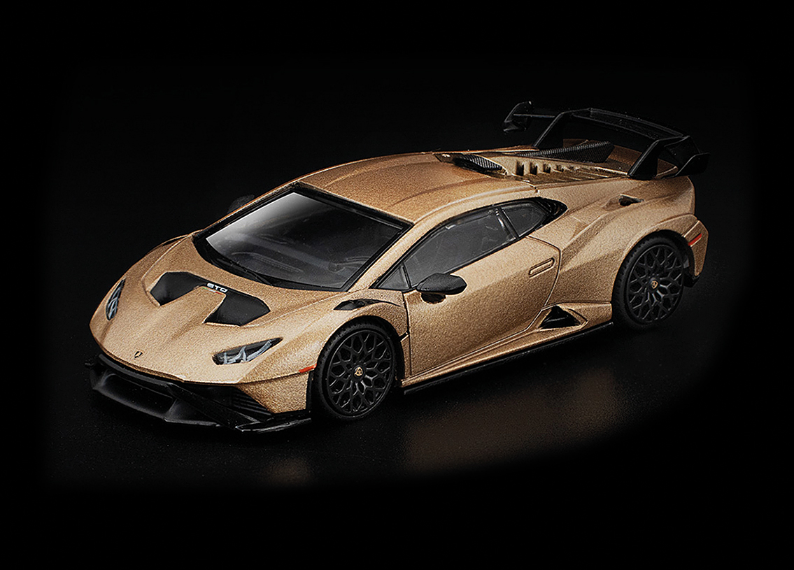 Lamborghini Huracan STO - matte gold