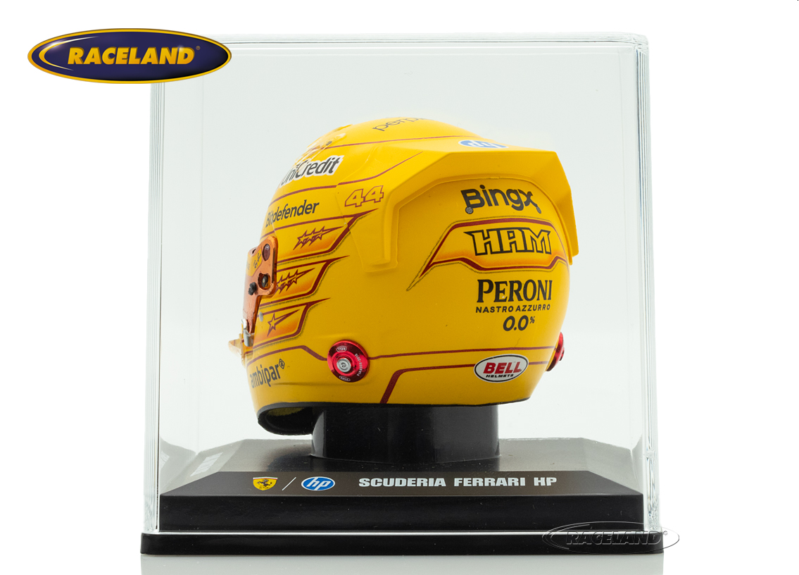 Helmet Scuderia Ferrari F1 2026