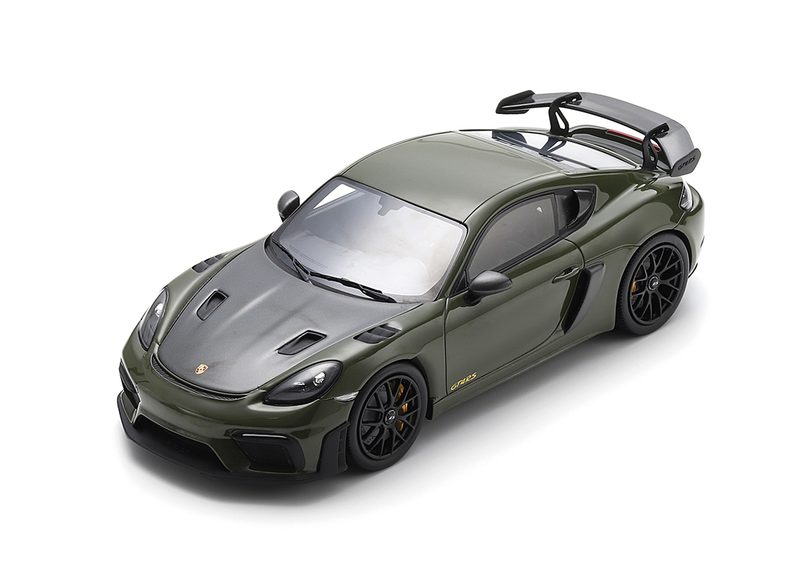 Porsche 718 Cayman GT4 RS 2023 - nato olive with Weissach Package