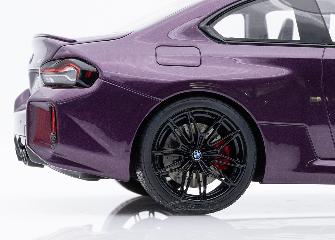 BMW M2 2023 - purple