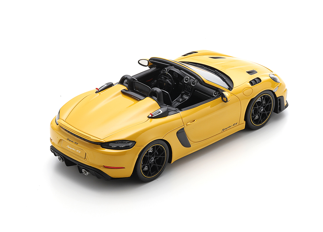Porsche 718 Spyder RS 2023 - speed yellow
