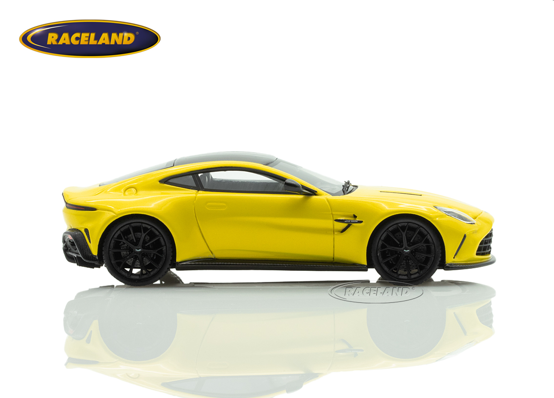 Aston Martin Vantage 2025