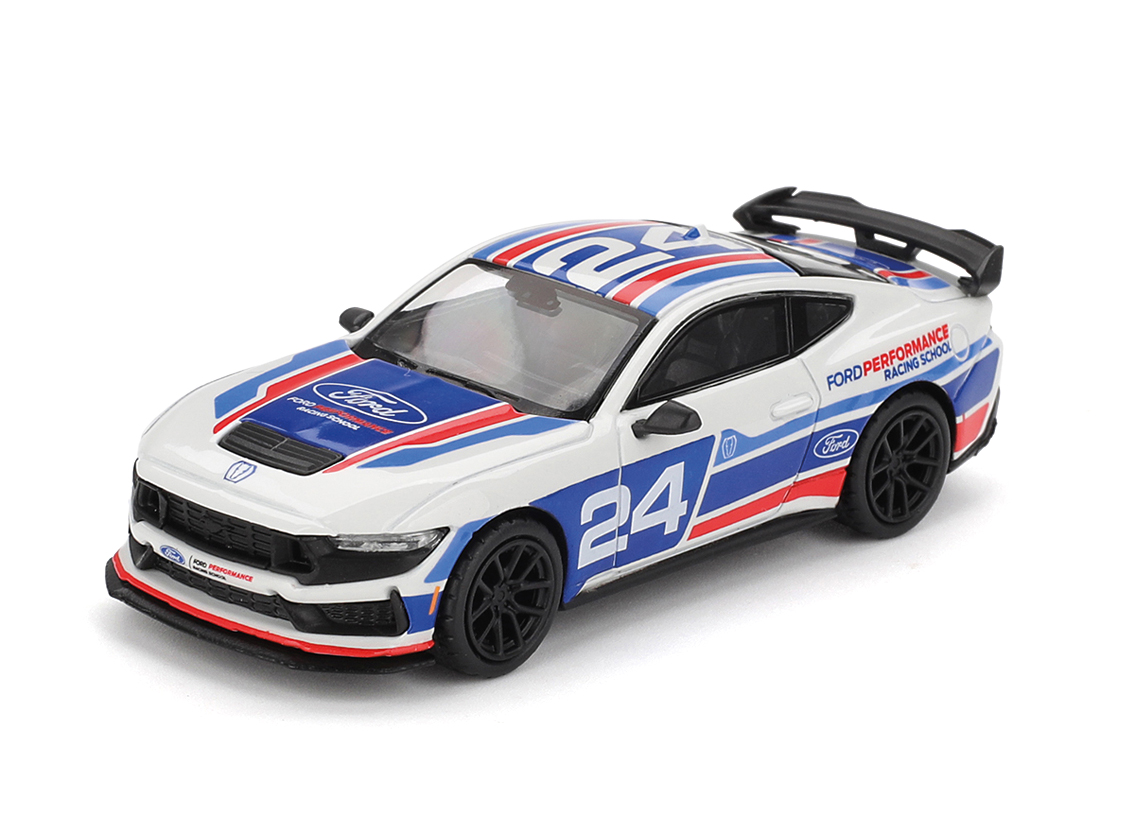 Ford Mustang Dark Horse Ford Performance Racing School 2025