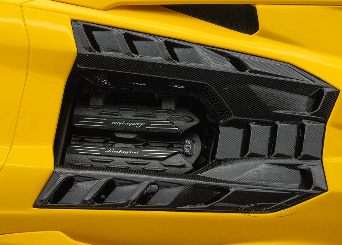 Lamborghini Revuelto 2024 - yellow