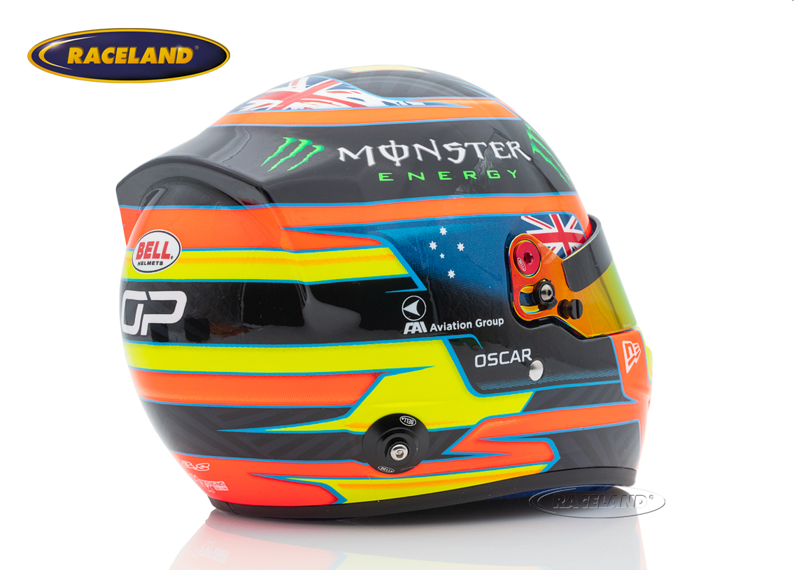 Helmet Team McLaren F1 2025