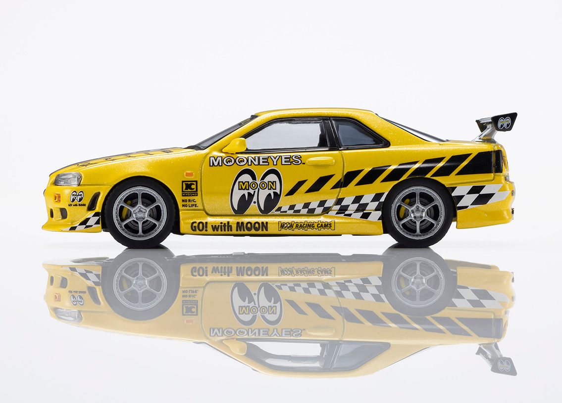 Nissan Sklyine GT-R R34 Mooneyes 2 2026 with LED front and rear lights