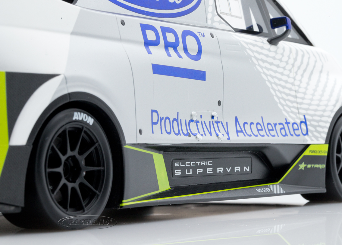 Ford Transit Electric SuperVan 4 2000HP 2022