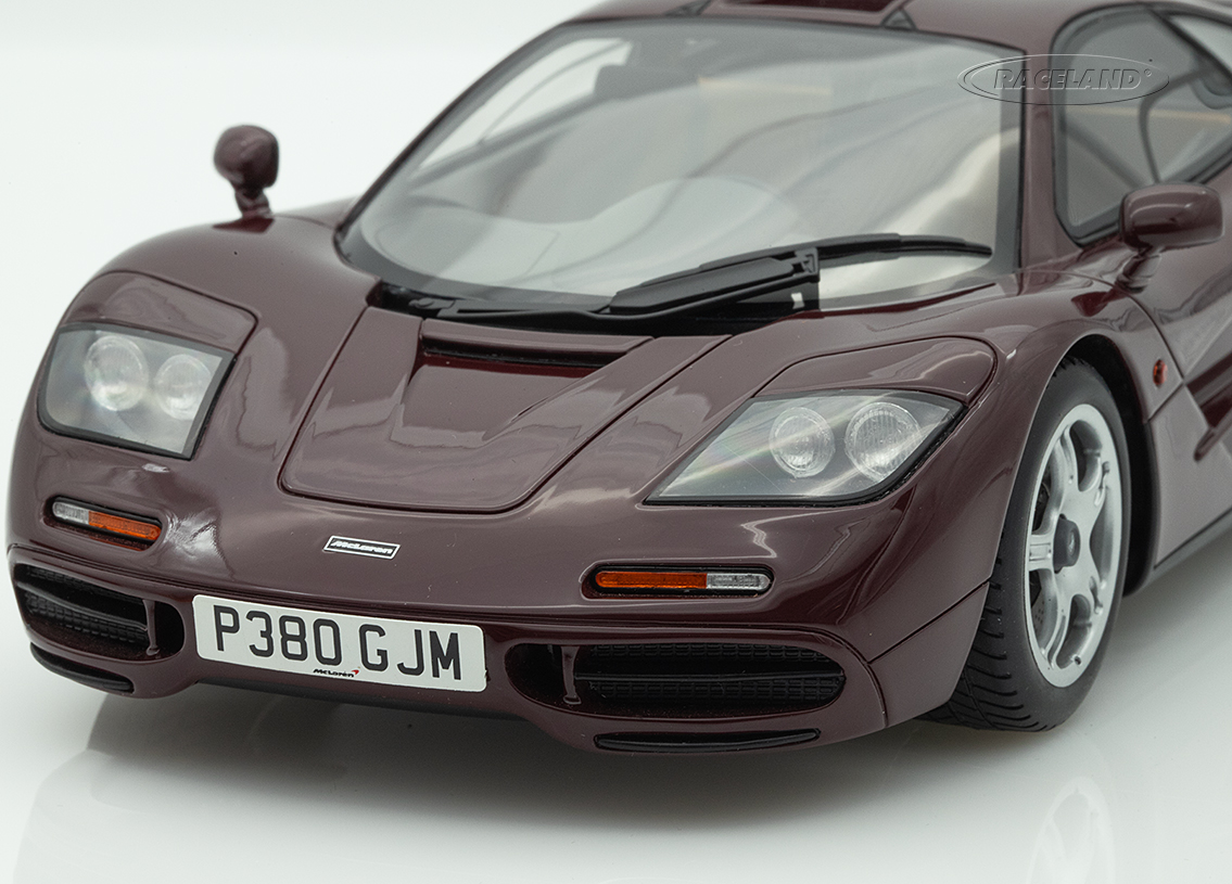 McLaren F1 1992 - red