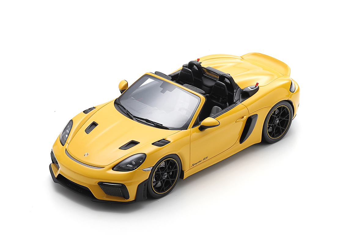 Porsche 718 Spyder RS 2023 - speed yellow