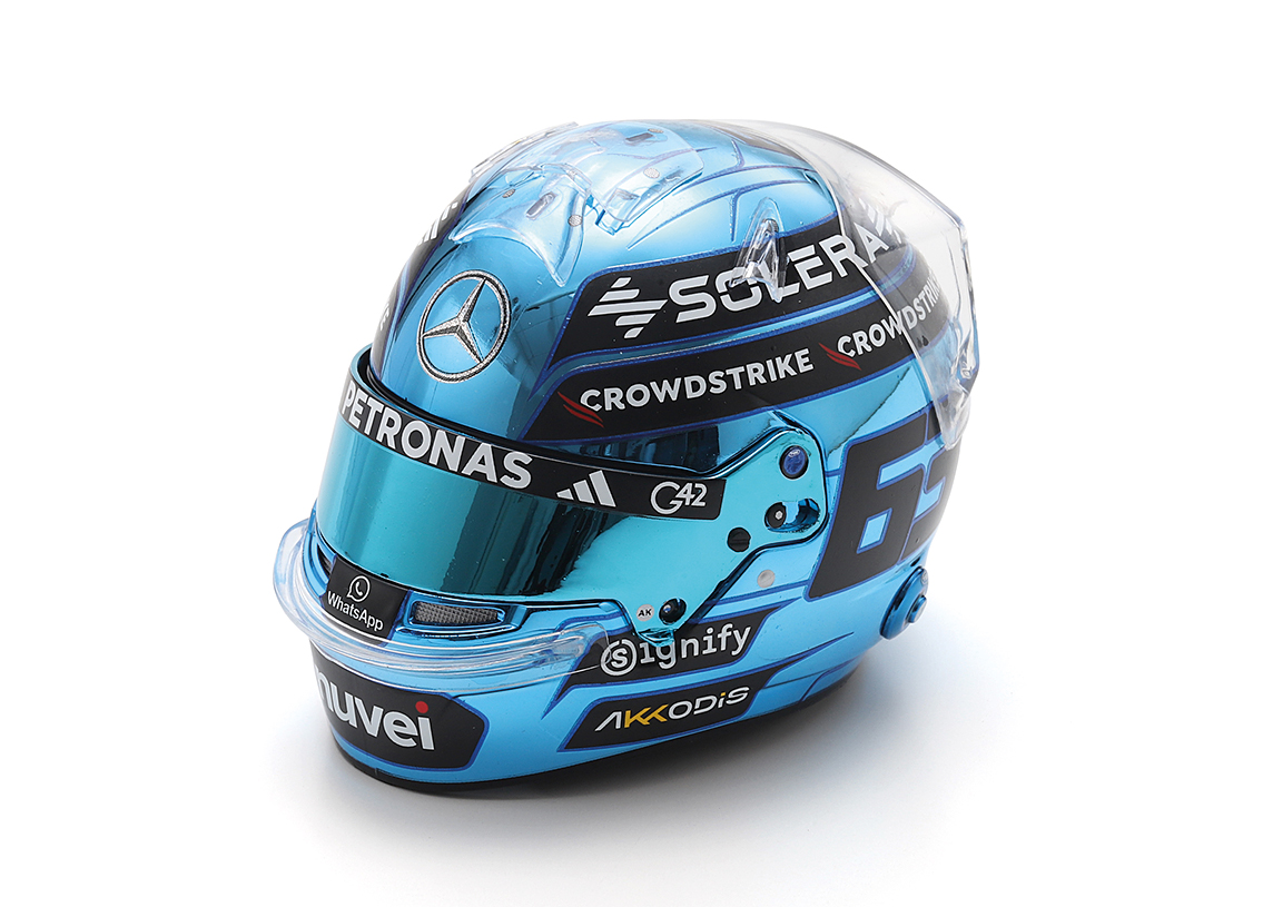 Helmet F1 Team Mercedes AMG Petronas winner Singapore GP 2025