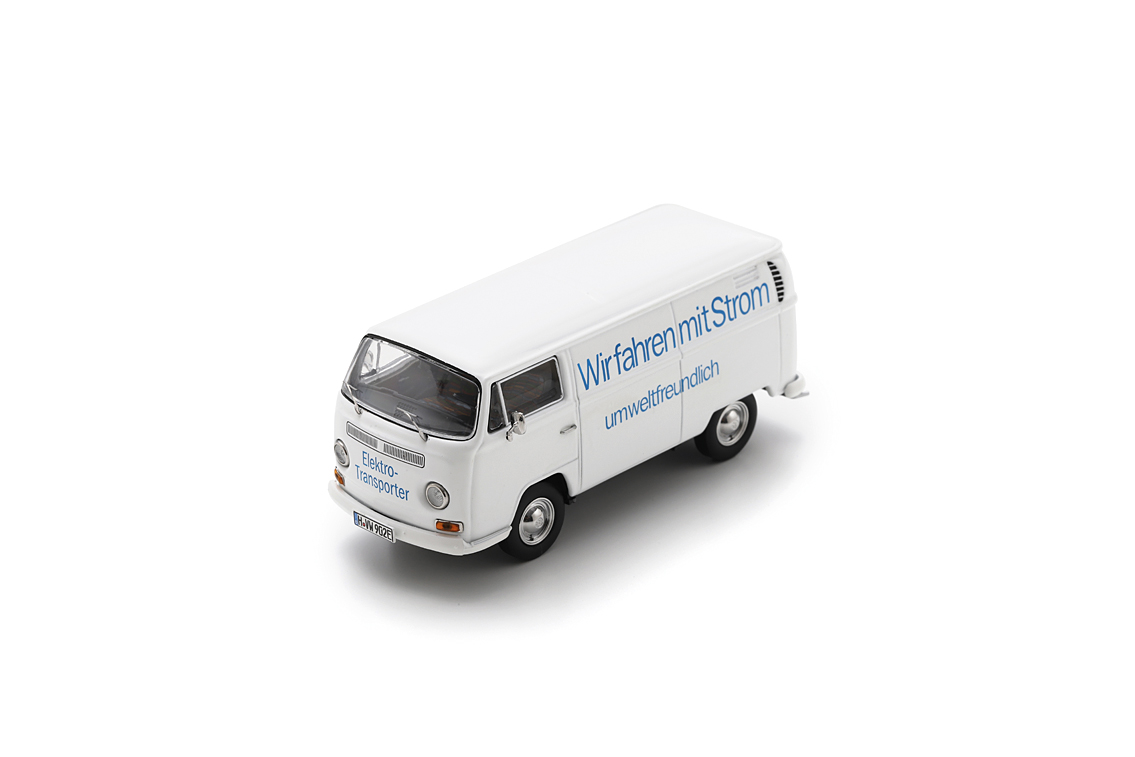VW T2a electric box van 1970 - white