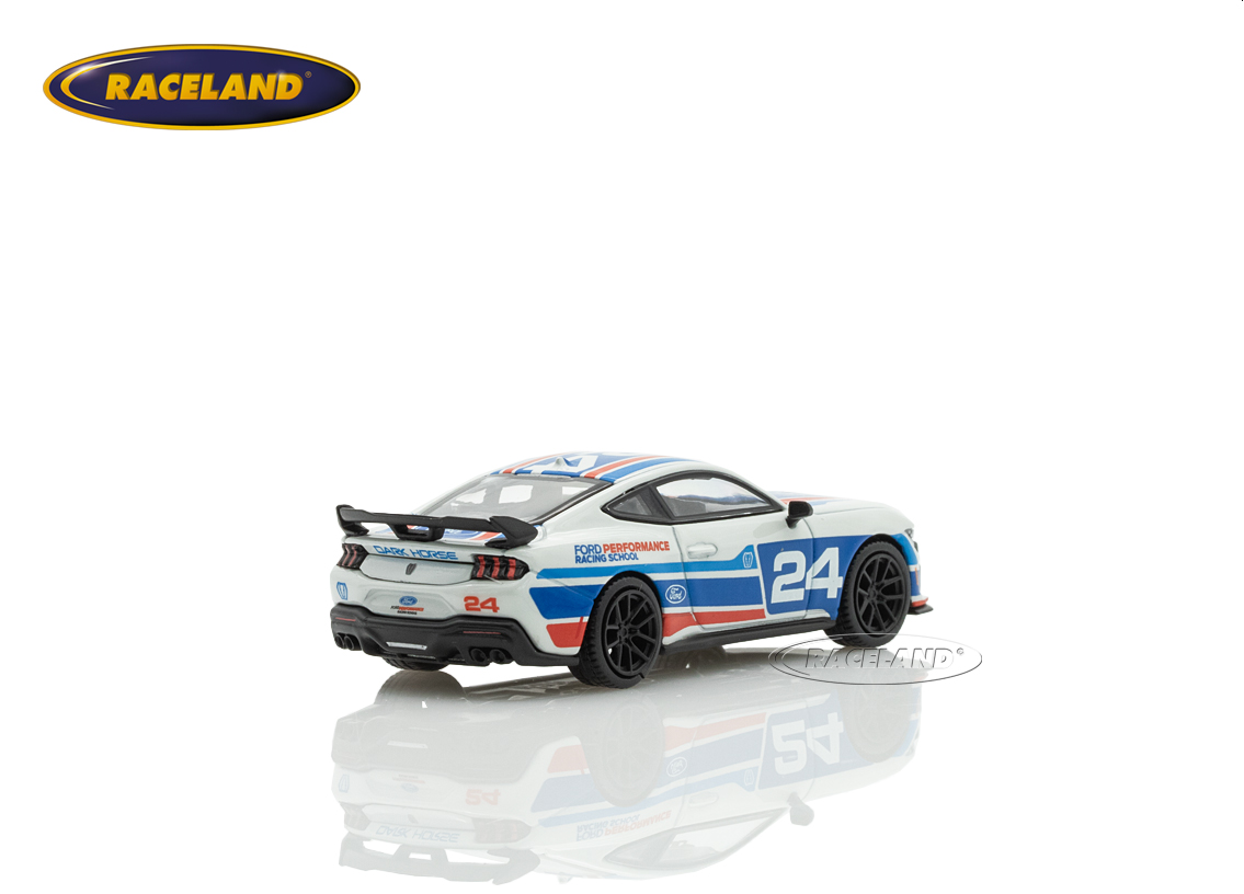 Ford Mustang Dark Horse Ford Performance Racing School 2025