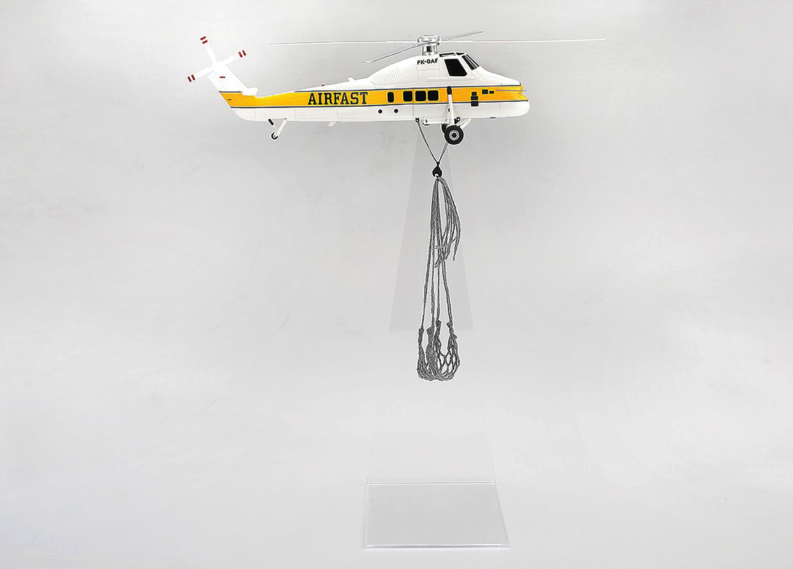 Sikorsky S58T Helicopter Camel Trophy 1985