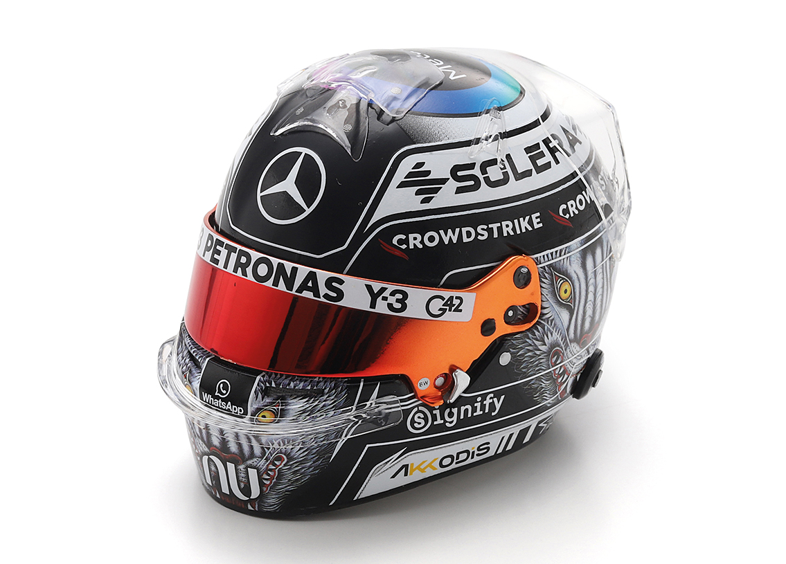 Helmet F1 Team Mercedes AMG Petronas winner Japanese GP 2026