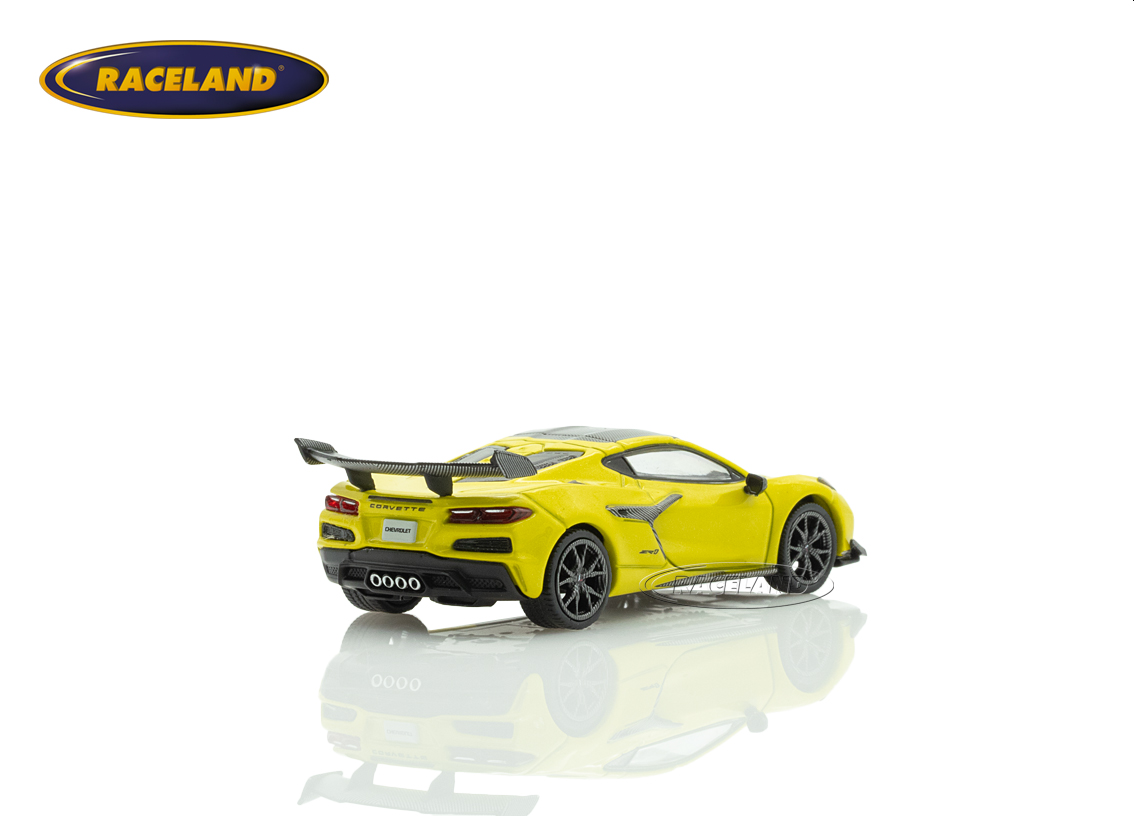 Chevrolet Corvette C8 ZR1 2025 - accelerate yellow
