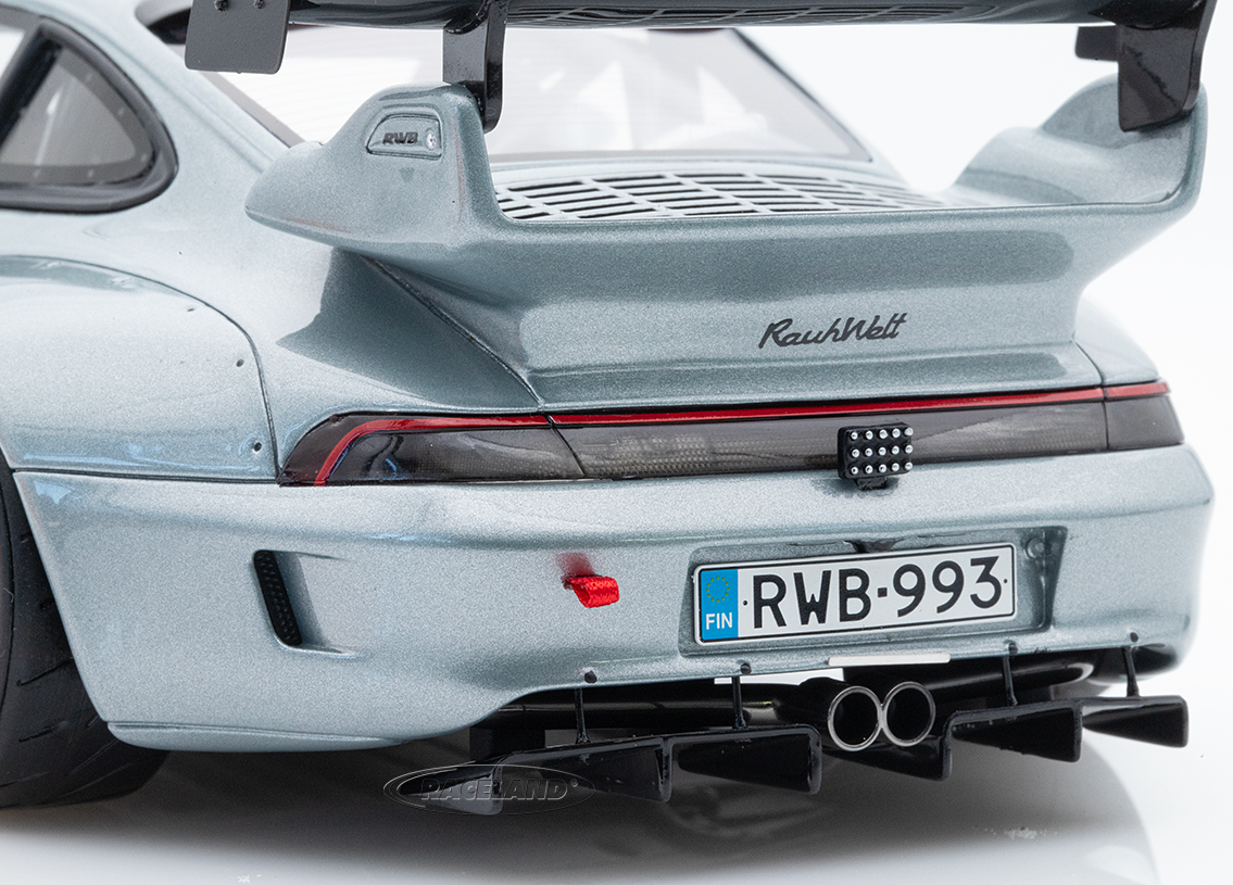Porsche 911 RWB Yuiitsumuni 2024 - silver