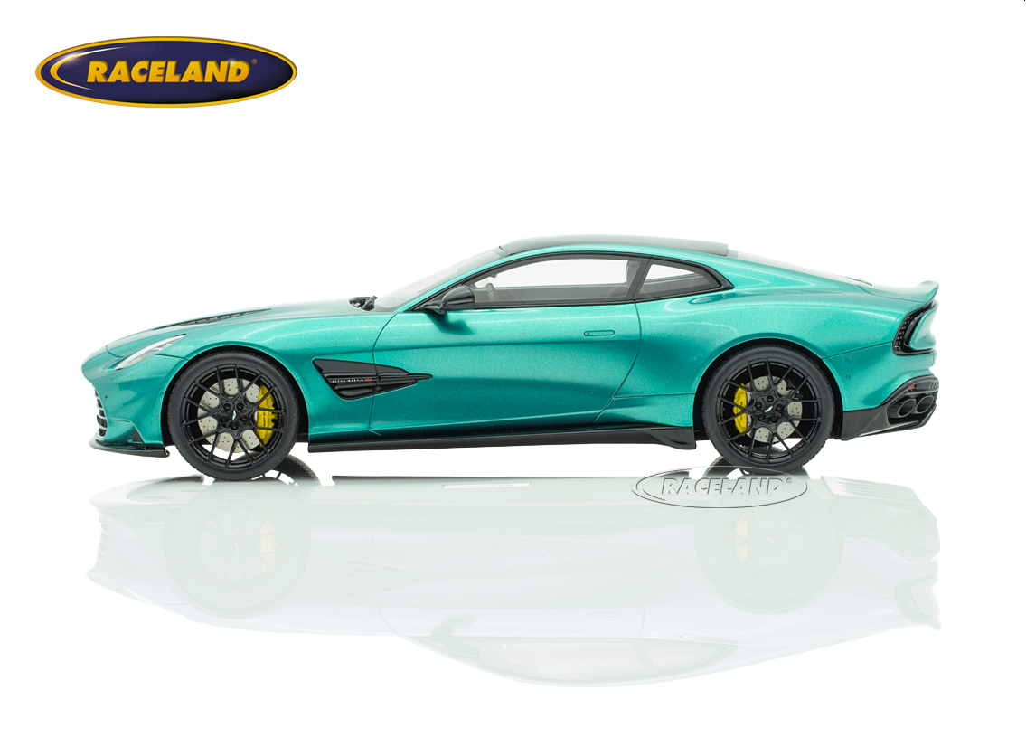 Aston Martin Vanquish 2024 - green