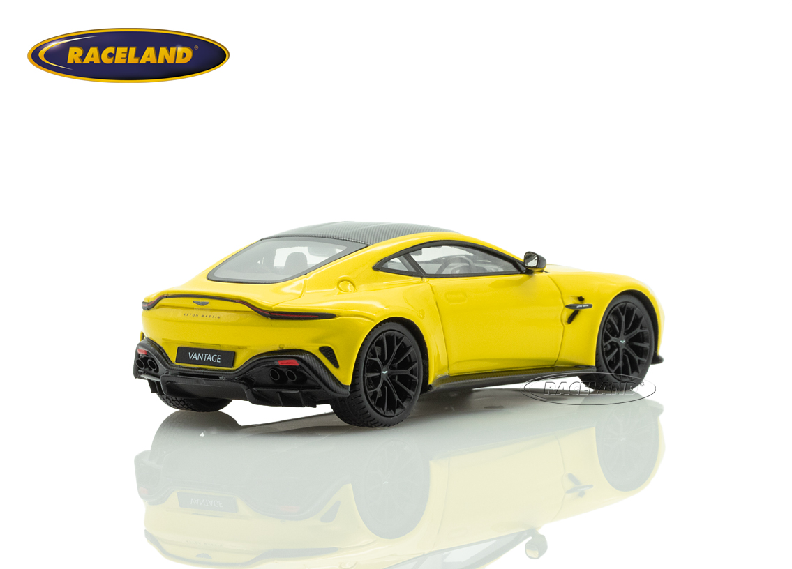 Aston Martin Vantage 2025