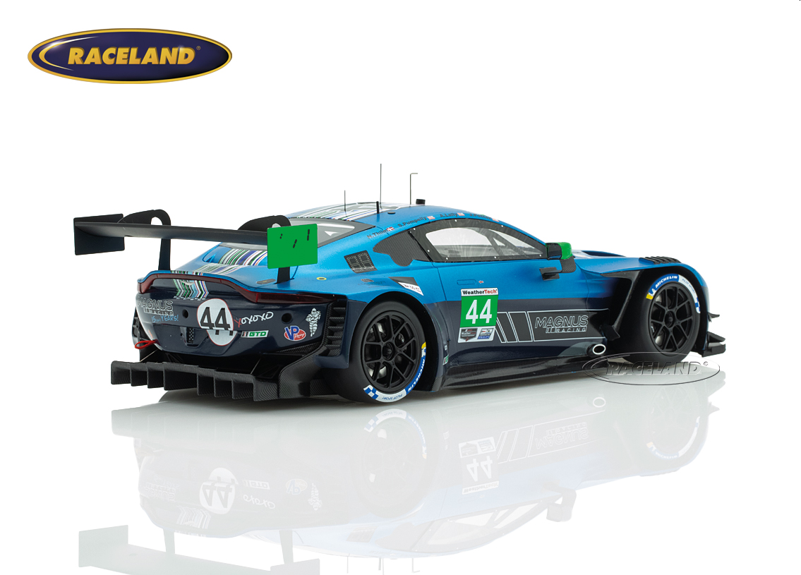 Aston Martin Vantage GT3 EVO Magnus Racing IMSA Daytona 24H 2025