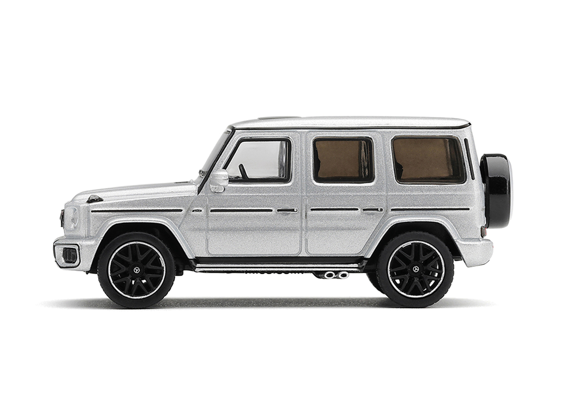 Mercedes-Benz G63 2022 - silver metallic