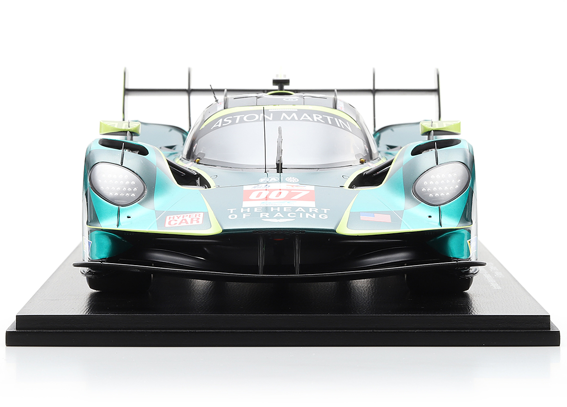 Aston Martin Valkyrie THOR Team 14° Le Mans 2025
