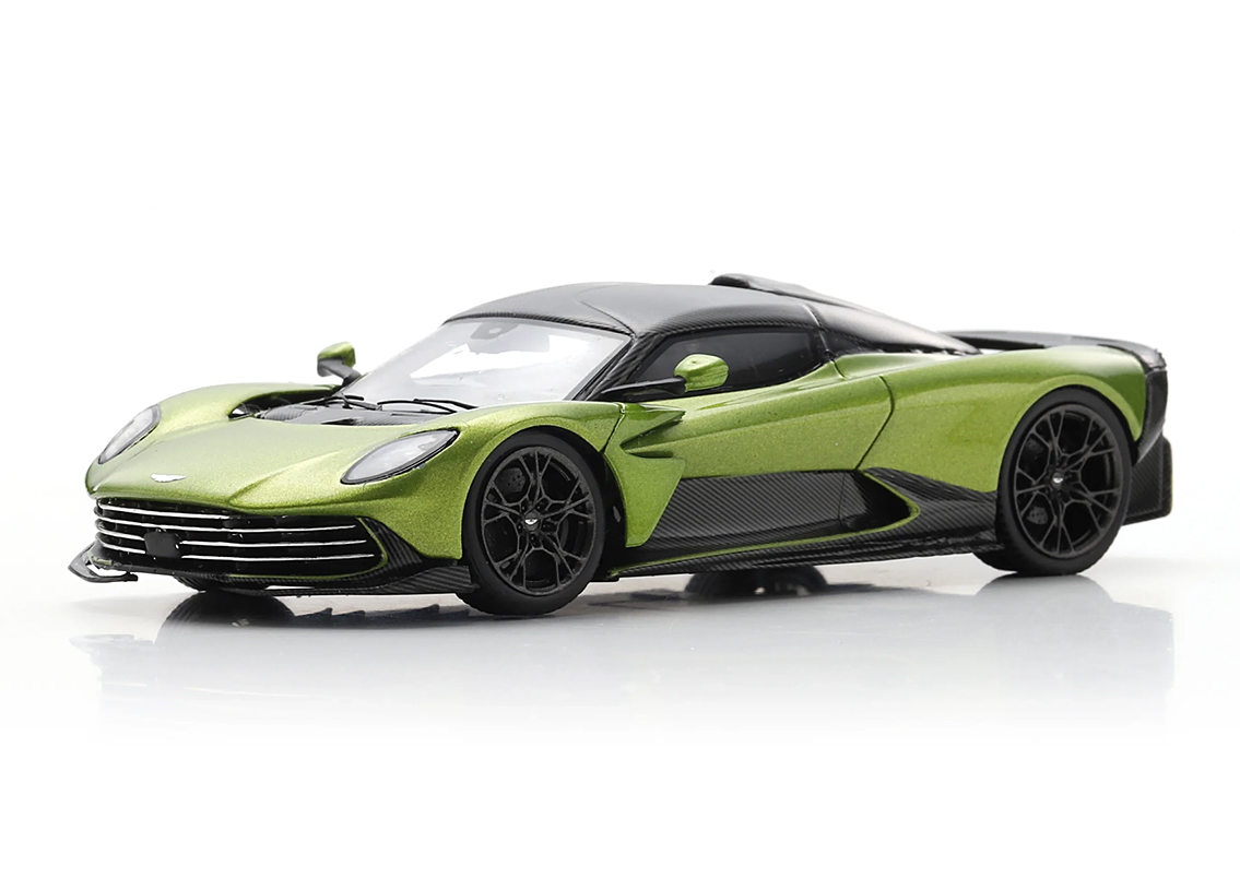 Aston Martin Valhalla 2026 - green