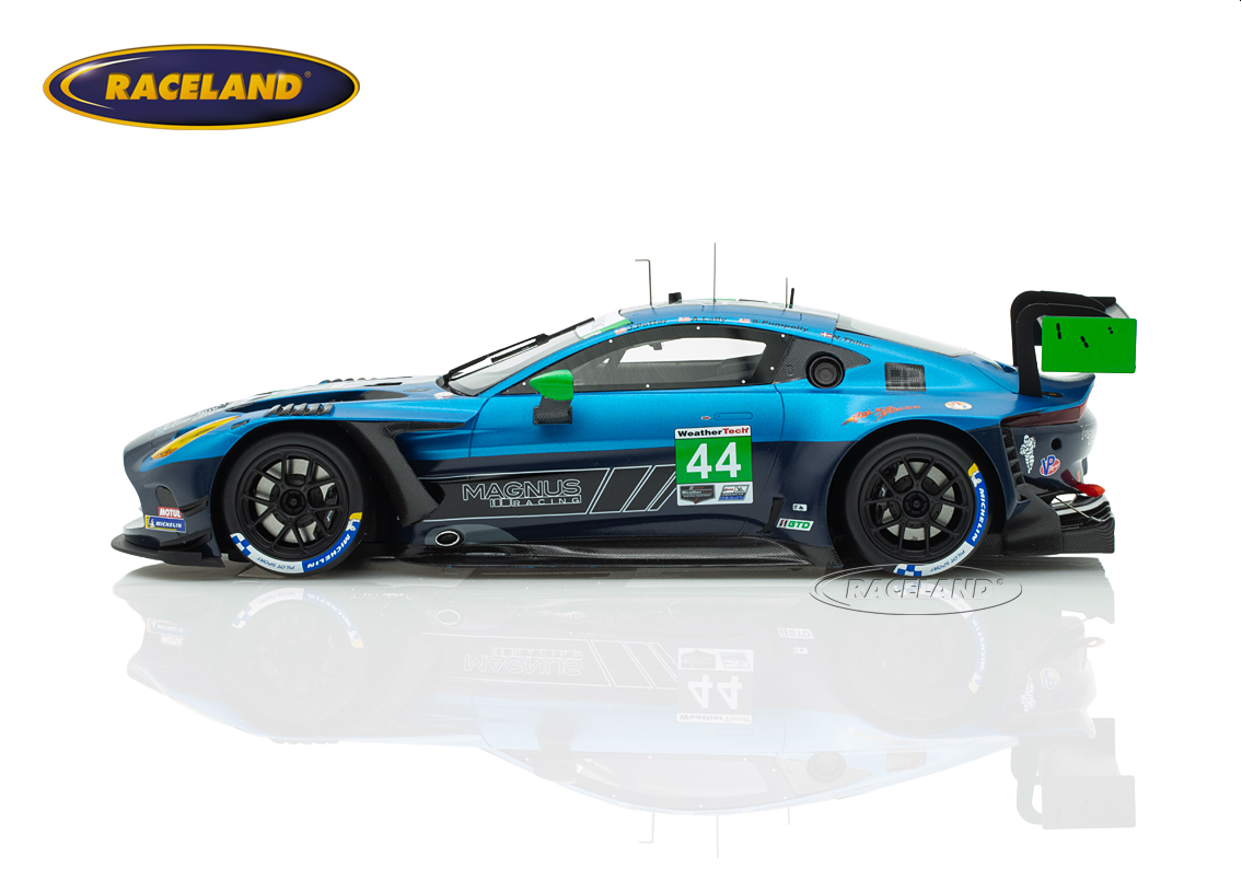 Aston Martin Vantage GT3 EVO Magnus Racing IMSA Daytona 24H 2025