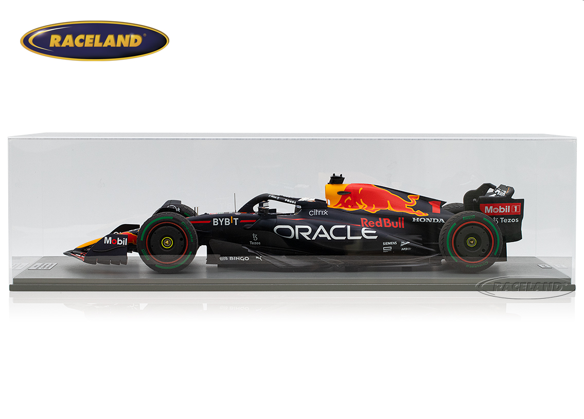 Red Bull RB18 Oracle F1 winner Japanese GP Suzuka World Champion 2022