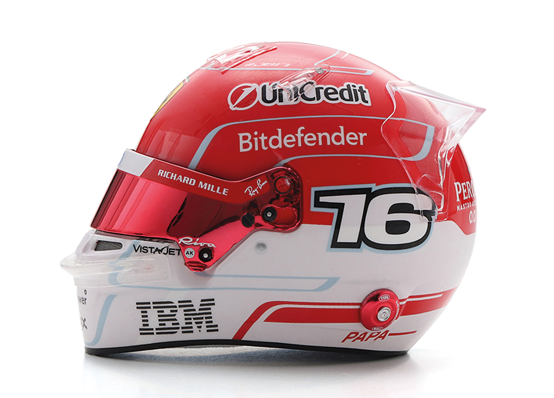 Helmet Scuderia Ferrari F1 2026