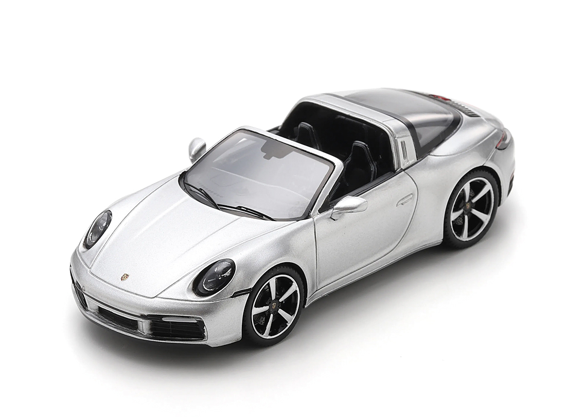 Porsche 911 Targa 4S (992) - GT silver