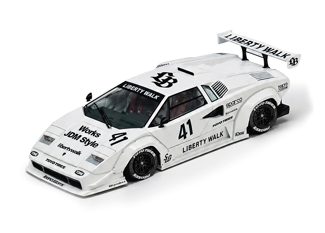 Lamborghini Countach Liberty Walk white