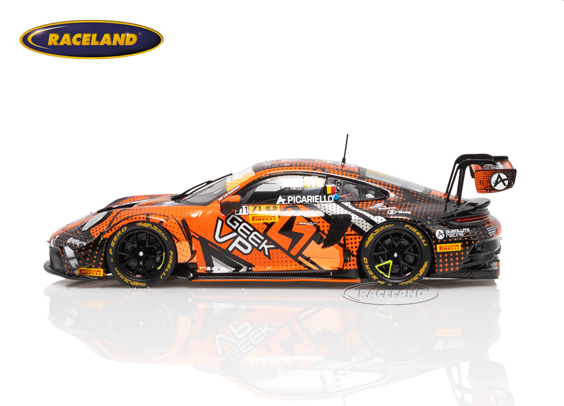 Porsche 911 GT3 R Absolute Racing 4° FIA GT World Challenge Macau 2024