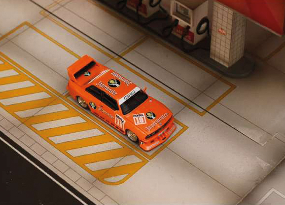 BMW E30 Jägermeister orange