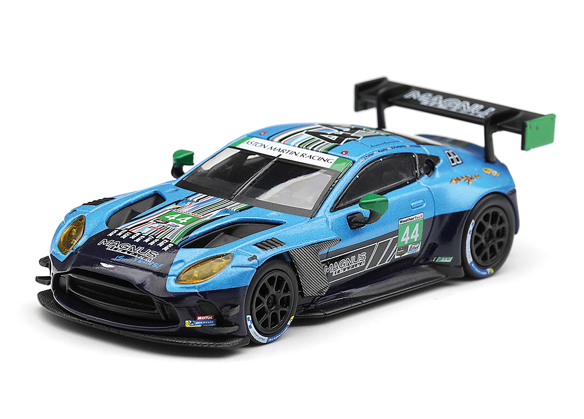 Aston Martin Vantage GT3 EVO Magnus Racing Daytona 24H IMSA 2025
