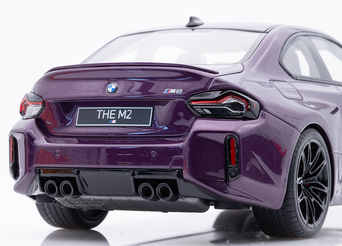 BMW M2 2023 - purple