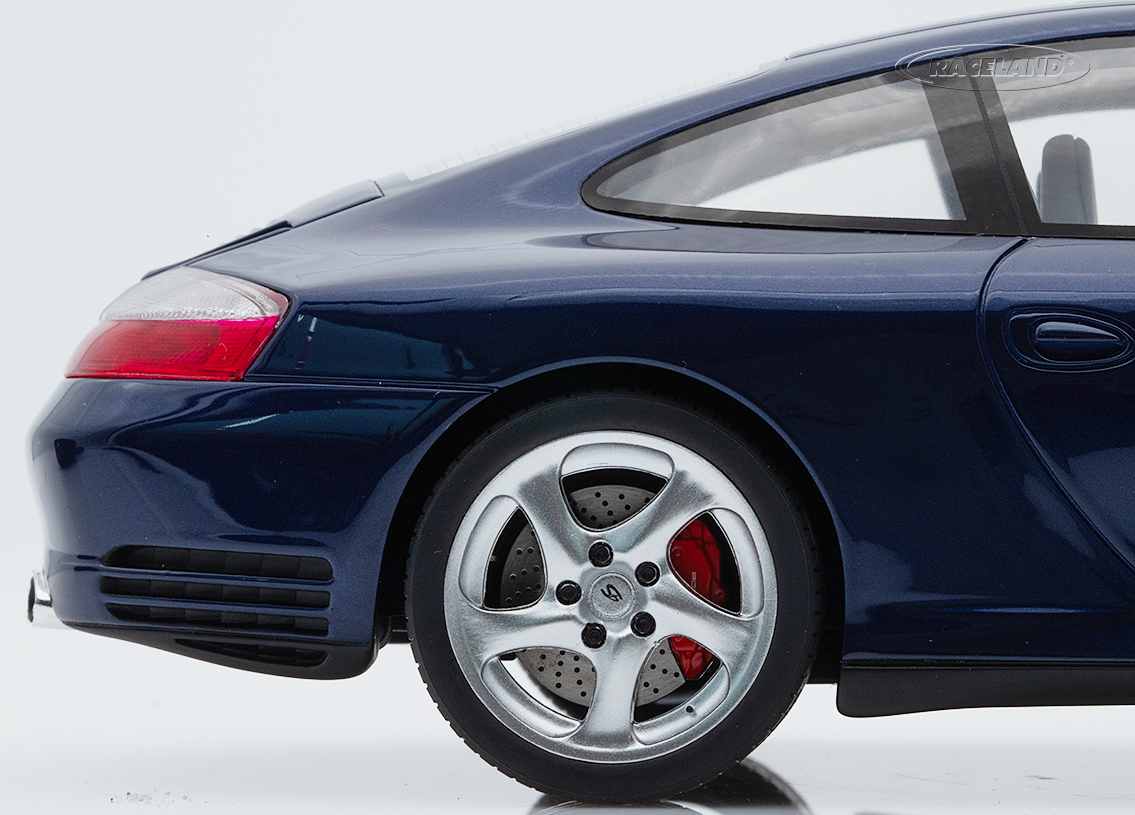 Porsche 911 996.2 Carrera 4S 2002 - dark blue