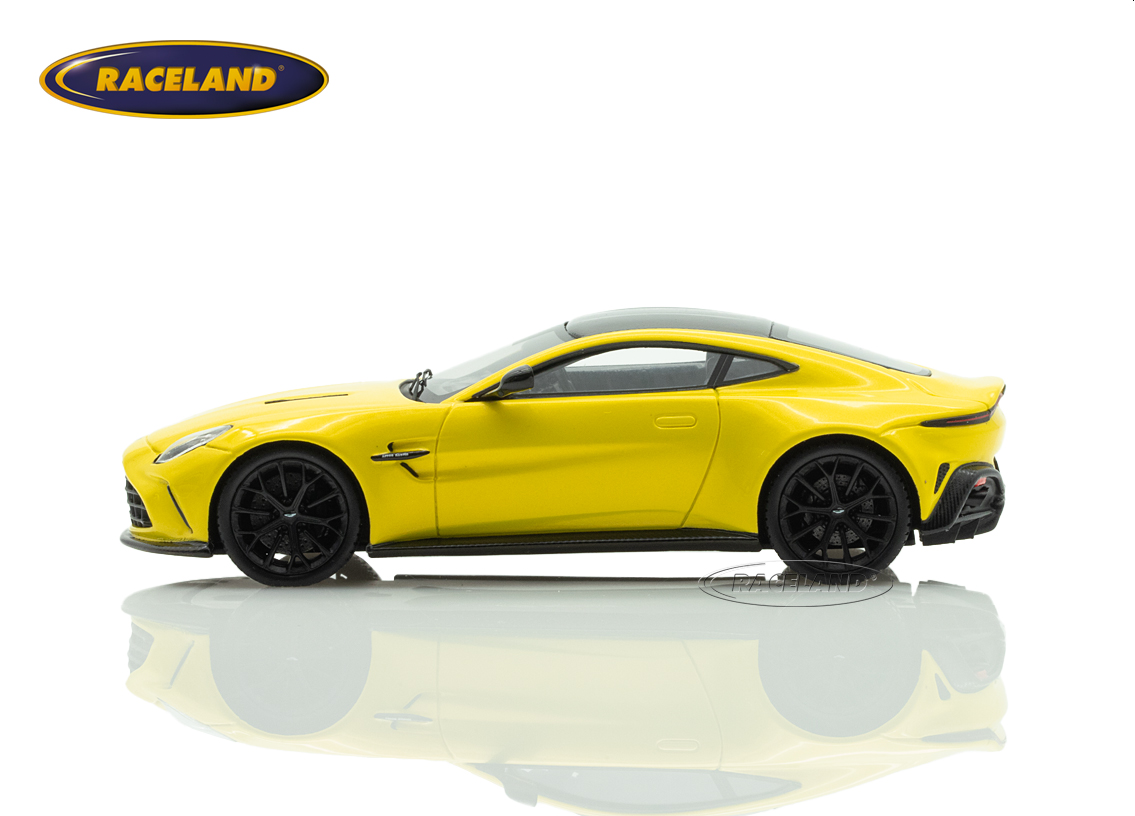 Aston Martin Vantage 2025