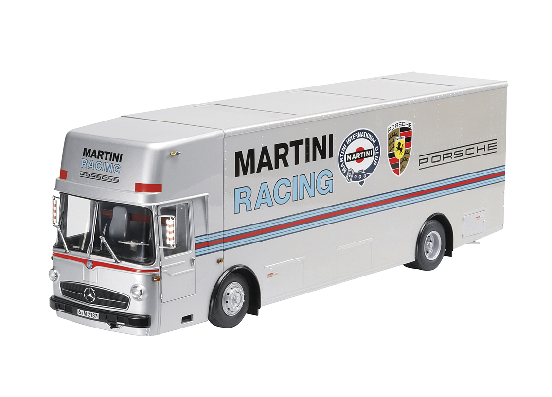 Mercedes-Benz O317 race car carrier Porsche Martini Racing 1971-1974