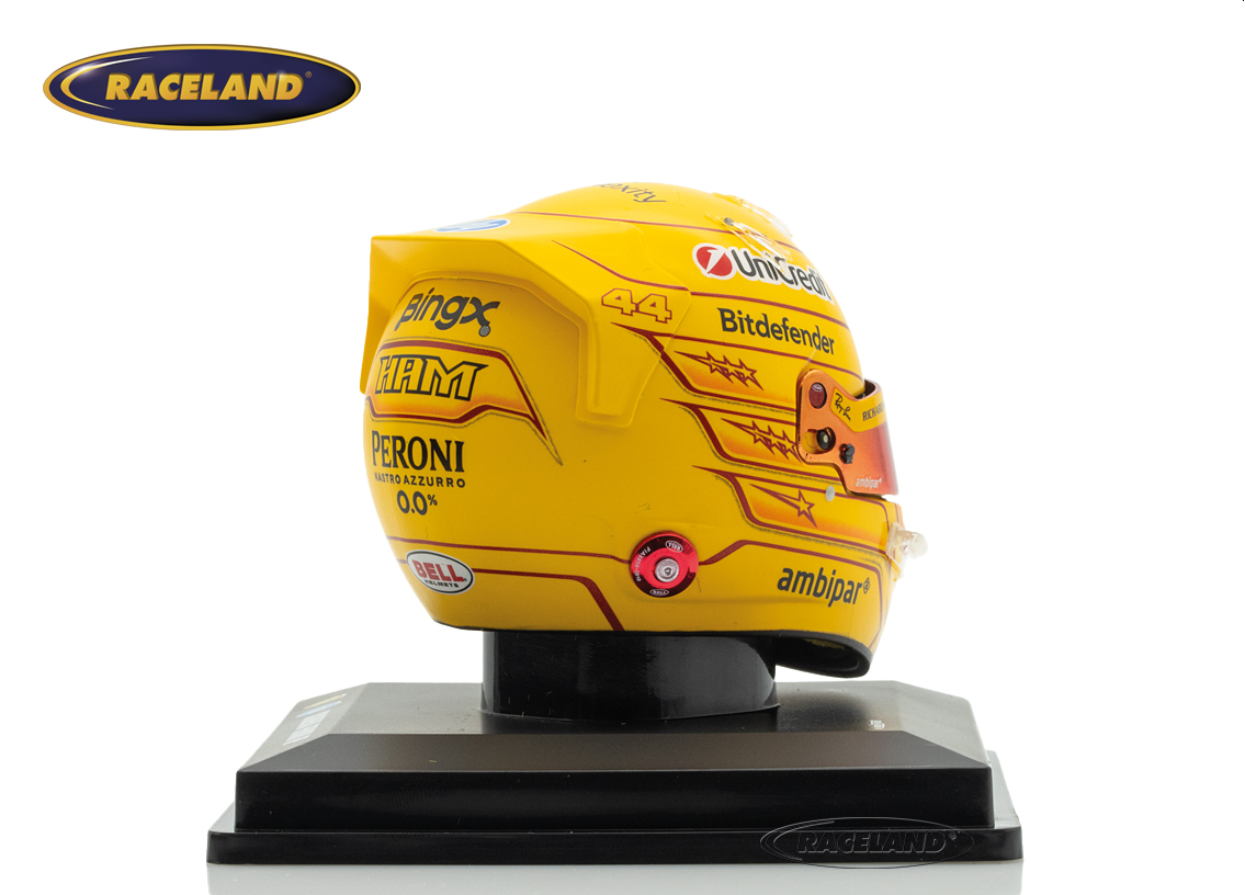 Helmet Scuderia Ferrari F1 2026