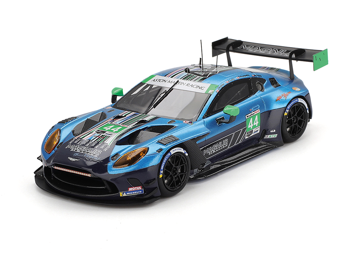 Aston Martin Vantage GT3 Evo Magnus Racing 24H Daytona IMSA 2025