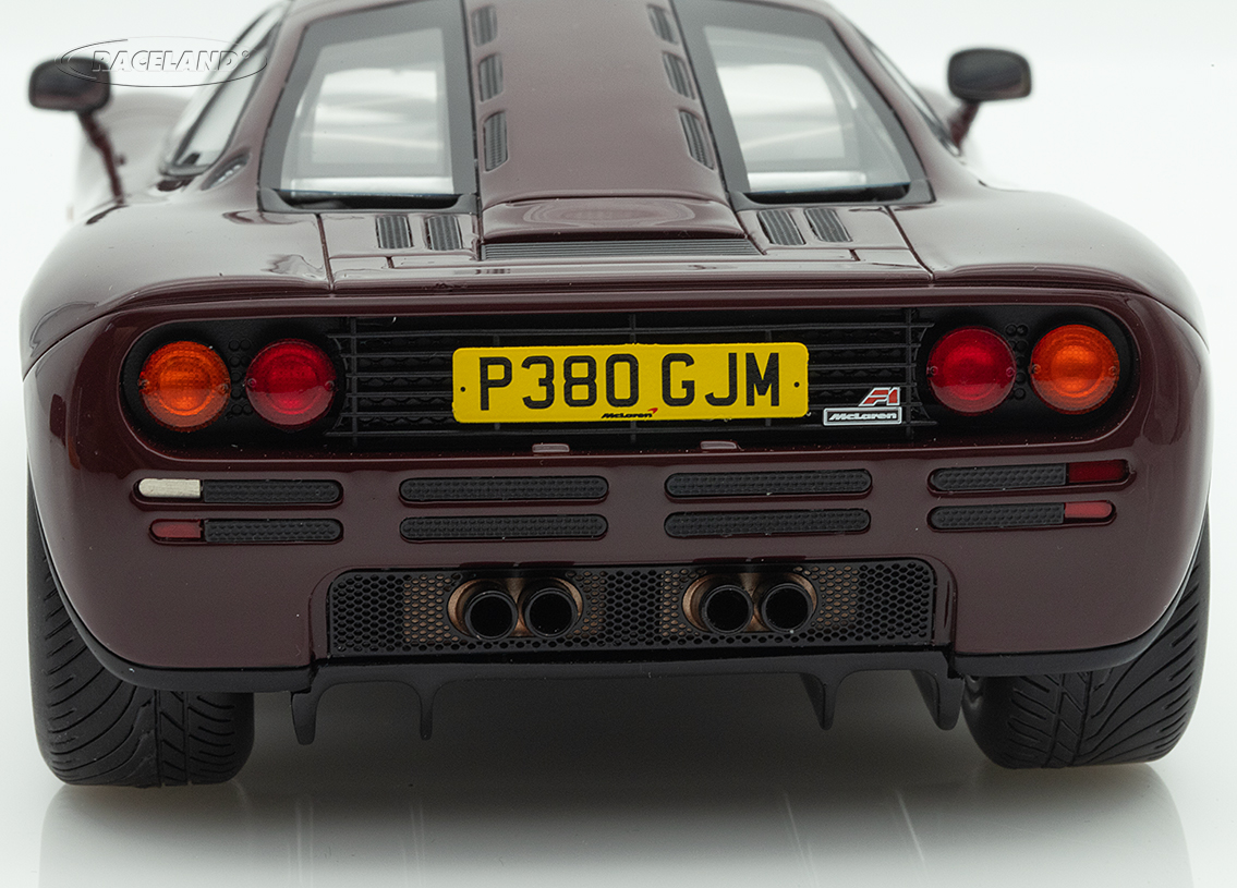 McLaren F1 1992 - red