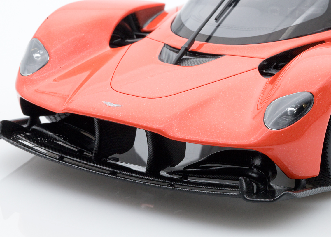 Aston Martin Valkyrie 2021 - cosmos orange