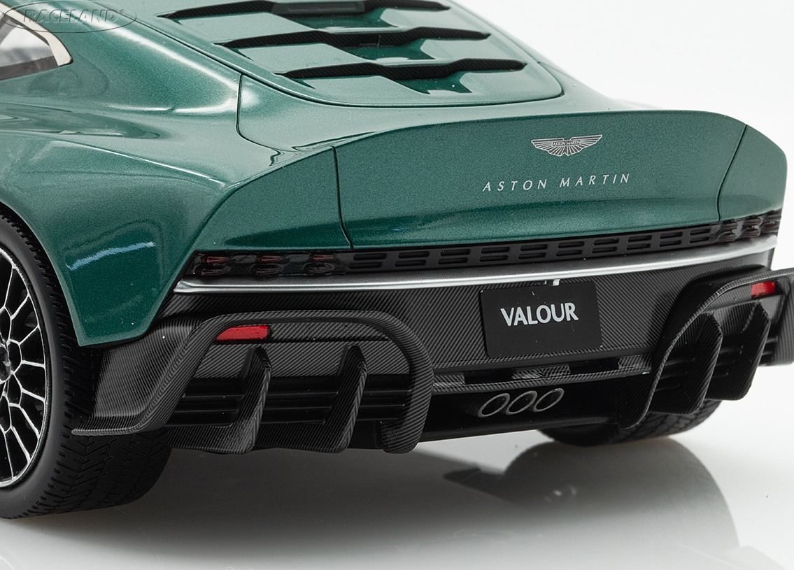 Aston Martin Valour 2023 - green
